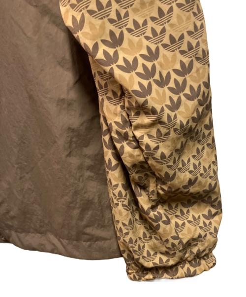 adidas（アディダス）adidas (アディダス) クラシック モノ ウインドブレーカー ベージュ サイズ:２XL 未使用品の古着・服飾アイテム