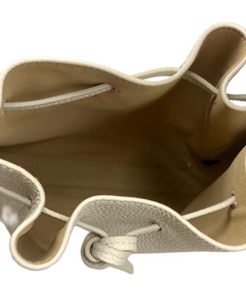 VASIC（ヴァジック）VASIC (ヴァジック) OUD MINI ベージュの古着・服飾アイテム