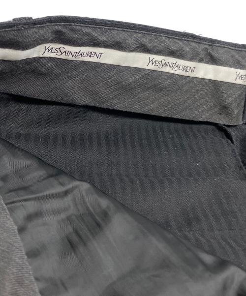 Yves Saint Laurent（イヴサンローラン）Yves Saint Laurent (イヴサンローラン) セットアップスーツ グレー サイズ:46の古着・服飾アイテム