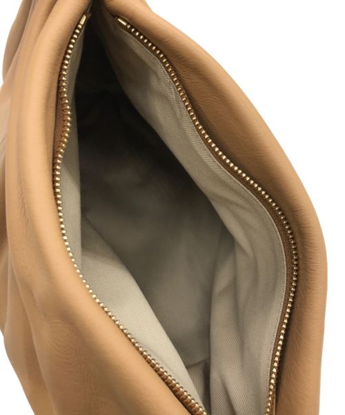 the VOLON（ザ ヴォロン）the VOLON (ザ ヴォロン) クラッチバッグ ベージュ サイズ:表記なしの古着・服飾アイテム