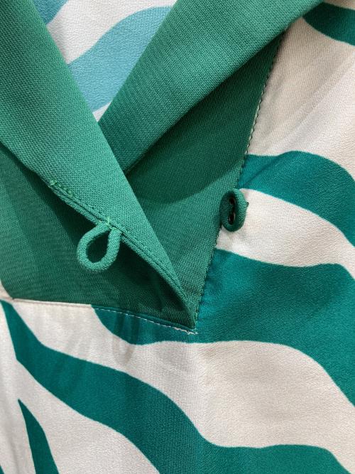 Jocomomola（ホコモモラ）Jocomomola (ホコモモラ) Varde mar 海中プリントワンピース グリーン サイズ:Lの古着・服飾アイテム