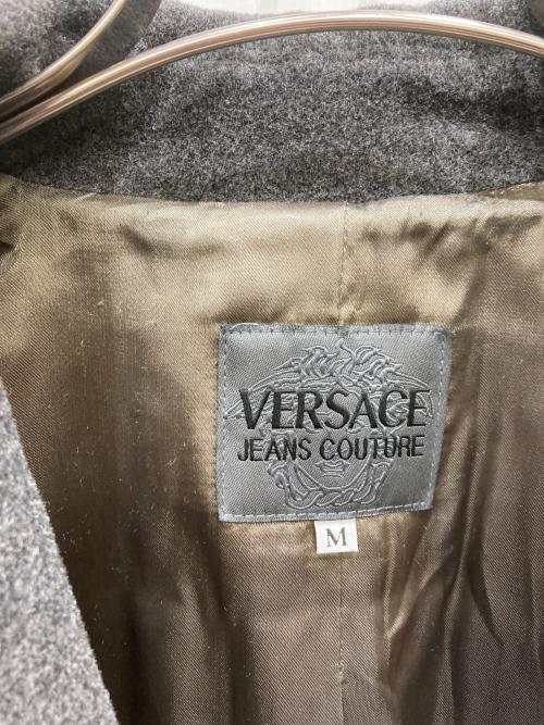 VERSACE JEANS COUTURE（ヴェルサーチ ジーンズクチュール）VERSACE JEANS COUTURE (ヴェルサーチ ジーンズクチュール) Pコート グレー サイズ:Mの古着・服飾アイテム
