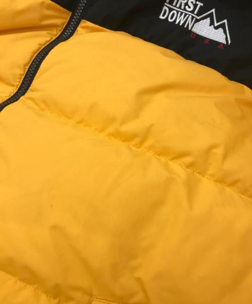 FIRST DOWN（ファーストダウン）FIRST DOWN (ファーストダウン) リバーシブルダウンジャケット イエロー サイズ:Lの古着・服飾アイテム