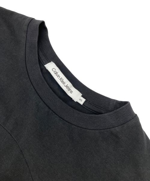Calvin Klein Jeans（カルバンクラインジーンズ）Calvin Klein Jeans (カルバンクラインジーンズ) ショート丈Tシャツ ブラック サイズ:XSの古着・服飾アイテム