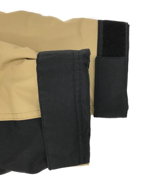 THE NORTH FACE（ザ ノース フェイス）THE NORTH FACE (ザ ノース フェイス) MOUNTAIN DOWN JACKET ベージュ×ブラック サイズ:Lの古着・服飾アイテム