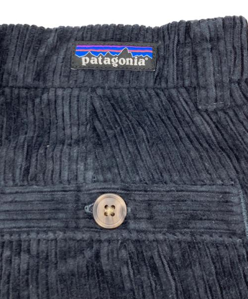 Patagonia（パタゴニア）Patagonia (パタゴニア) ワイドウェール・コーデュロイ・パンツ ダークネイビー サイズ:6の古着・服飾アイテム