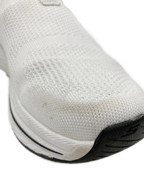 SKECHERS（スケッチャーズ）SKECHERS (スケッチャーズ) MAX CUSHIONING ELITE 2 ホワイト サイズ:24cmの古着・服飾アイテム