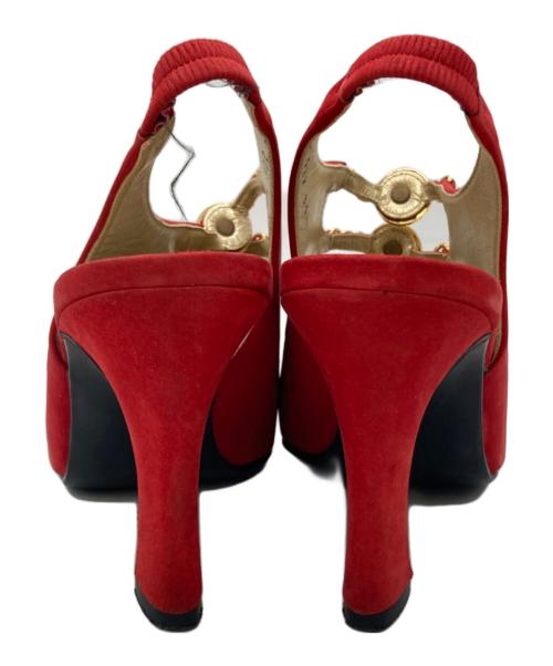 GIANNI VERSACE（ジャンニ・ヴェルサーチ）GIANNI VERSACE (ジャンニ・ヴェルサーチ) メデューサパンプス レッド サイズ:35 1/2の古着・服飾アイテム