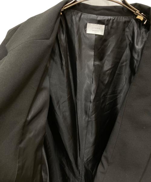 LEANN MOMENT（リーンモーメント）LEANN MOMENT (リーンモーメント) アシンメトリーテーラードジャケット ブラック サイズ:Ｍ 未使用品の古着・服飾アイテム