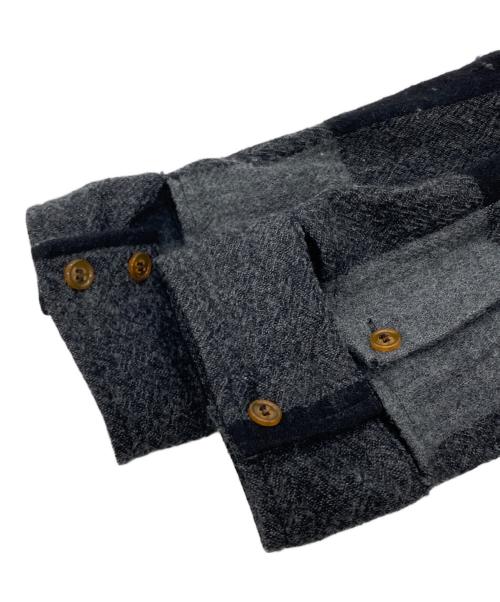 Vivienne Westwood man（ヴィヴィアン ウェストウッド マン）Vivienne Westwood man (ヴィヴィアン ウェストウッド マン) デザインシャツ グレー サイズ:44の古着・服飾アイテム