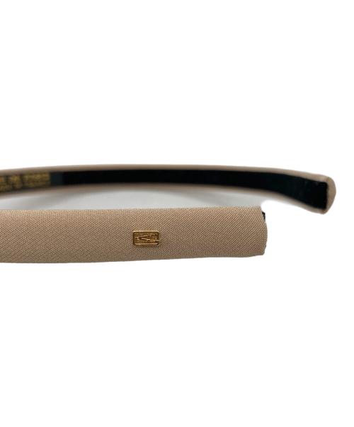 ALEXANDRE de Paris（アレクサンドルドゥパリ）ALEXANDRE de Paris (アレクサンドルドゥパリ) ベロアカチューシャ ベージュの古着・服飾アイテム