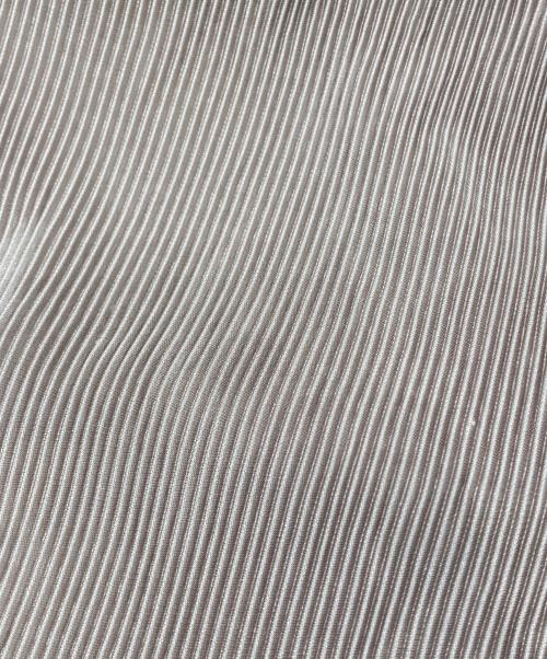 UN3D.（アンスリード）UN3D. (アンスリード) アコーディオン プリーツ ルームドレス ワンピース ベージュ サイズ:FREEの古着・服飾アイテム