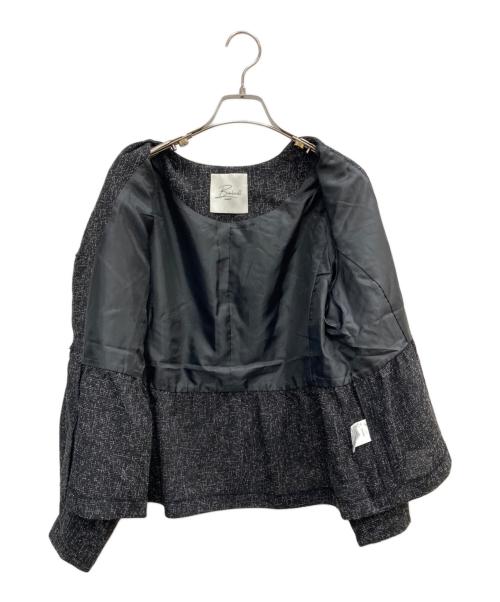 BONLECILL noir（ボンルシールノワール）BONLECILL noir (ボンルシールノワール) ランジツイードペプラムノーカラージャケット＆プリーツスカート ブラック サイズ:Fの古着・服飾アイテム