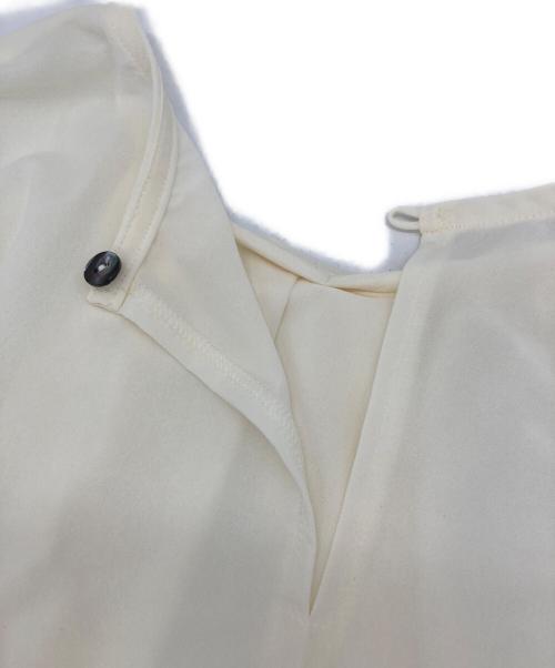 THINGS THAT MATTER（シングスザットマター）THINGS THAT MATTER (シングスザットマター) SHEER T-BLOUSE WITH CHAIN アイボリー サイズ:F 未使用品の古着・服飾アイテム