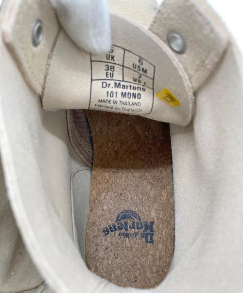 Dr.Martens（ドクターマーチン）Dr.Martens (ドクターマーチン) レースアップブーツ ベージュ サイズ:UK5/EU38/US7の古着・服飾アイテム