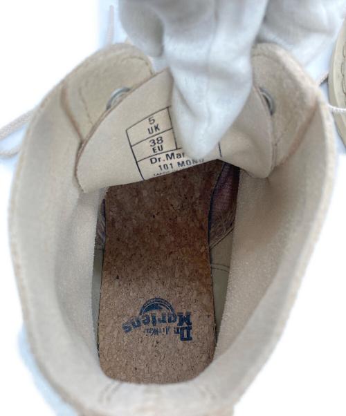 Dr.Martens（ドクターマーチン）Dr.Martens (ドクターマーチン) レースアップブーツ ベージュ サイズ:UK5/EU38/US7の古着・服飾アイテム