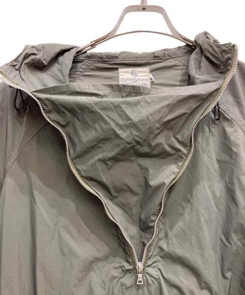 KAPTAIN SUNSHINE（キャプテンサンシャイン）KAPTAIN SUNSHINE (キャプテンサンシャイン) アノラックパーカー カーキ サイズ:MEDIUMの古着・服飾アイテム