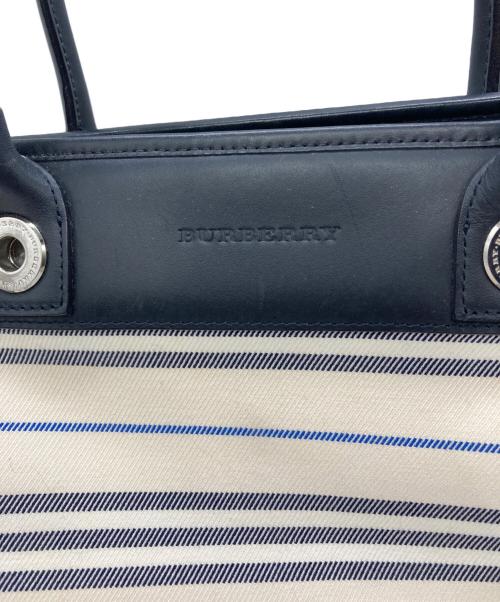 BURBERRY（バーバリー）BURBERRY (バーバリー) ハンドバッグ アイボリー サイズ:表記なしの古着・服飾アイテム