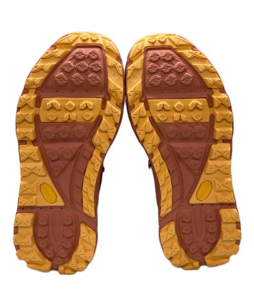 HOKAONEONE（ホカオネオネ）HOKAONEONE (ホカオネオネ) TOR ULTRA HI レッド サイズ:USW10/USM9/UK8.5/EU43¾/JPN27の古着・服飾アイテム