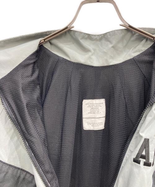 US ARMY（ユーエスアーミー）US ARMY (ユーエスアーミー) トレーニングジャケット グレー サイズ:L-Rの古着・服飾アイテム