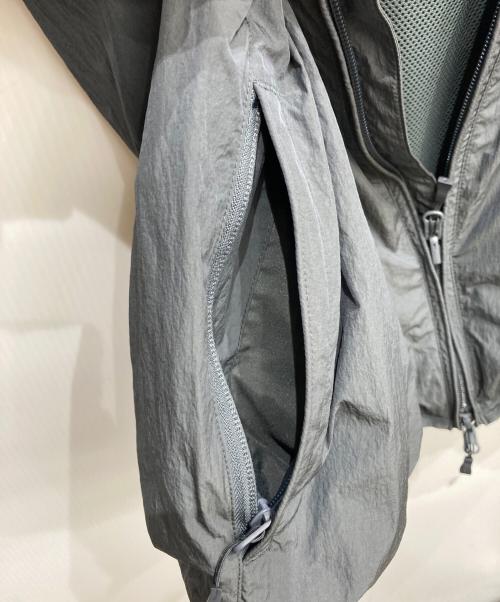 DAIWA PIER39（ダイワ ピア39）DAIWA PIER39 (ダイワ ピア39) TECH MIL VEST REVERSIBLE グレー サイズ:Mの古着・服飾アイテム