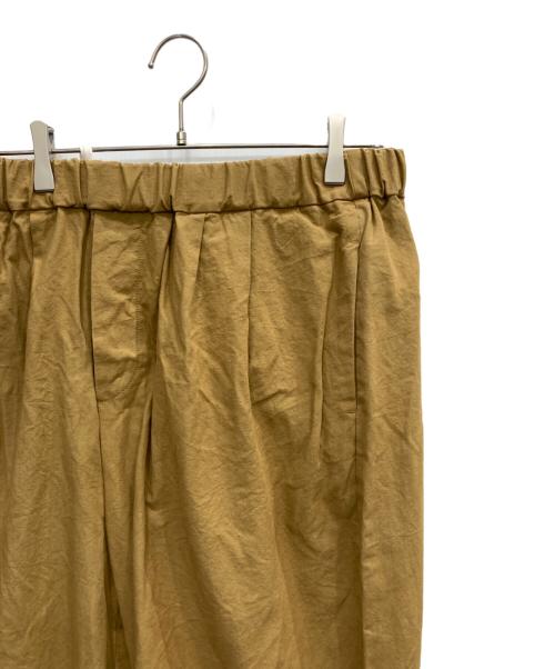 journal standard luxe（ジャーナルスタンダード ラックス）JOURNAL STANDARD LUXE (ジャーナルスタンダード ラックス) ドビークロス タックイージーパンツ マスタード サイズ:Sの古着・服飾アイテム