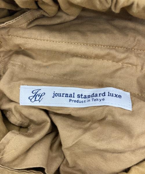 journal standard luxe（ジャーナルスタンダード ラックス）JOURNAL STANDARD LUXE (ジャーナルスタンダード ラックス) ドビークロス タックイージーパンツ マスタード サイズ:Sの古着・服飾アイテム