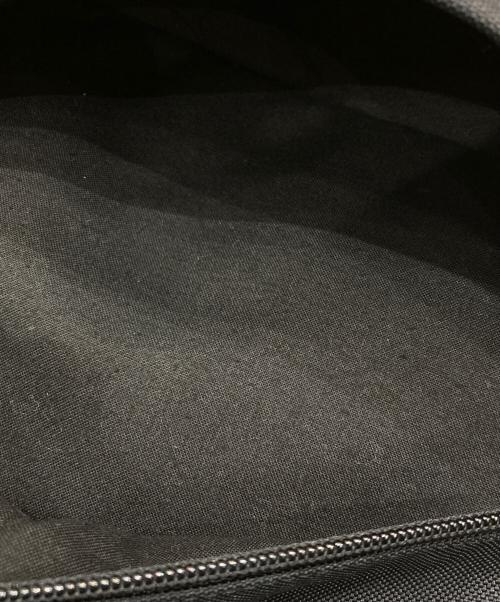 BALENCIAGA（バレンシアガ）BALENCIAGA (バレンシアガ) ロゴタグショルダーバッグ ブラックの古着・服飾アイテム