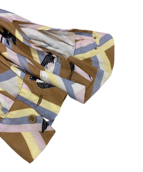 BRU NA BOINNE（ブルーナボイン）BRU NA BOINNE (ブルーナボイン) スワロービーム&アカプルコL/Sシャツ ベージュ サイズ:Mの古着・服飾アイテム