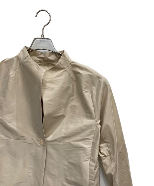 Gabardine K.T（ギャバシンケーティー）Gabardine K.T (ギャバシンケーティー) カッティングジャケット ベージュ サイズ:9の古着・服飾アイテム