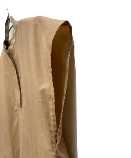 CAROLINA GLASER（カロリナ グレイサー）CAROLINA GLASER (カロリナ グレイサー) ワンピース ベージュ サイズ:表記なしの古着・服飾アイテム