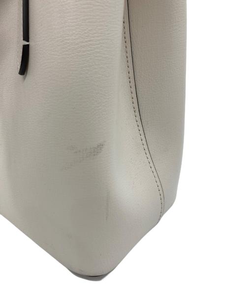 COACH（コーチ）COACH (コーチ) ミニアベニュー キャリーオール2WAYバッグ アイボリーの古着・服飾アイテム