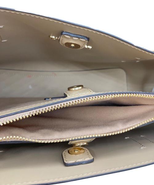 COACH（コーチ）COACH (コーチ) ミニアベニュー キャリーオール2WAYバッグ アイボリーの古着・服飾アイテム