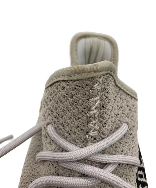 adidas（アディダス）adidas (アディダス) スニーカー ベージュ サイズ:26.5の古着・服飾アイテム