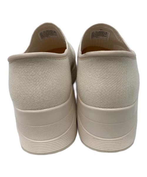 SKECHERS（スケッチャーズ）SKECHERS (スケッチャーズ) スリップインズ ウノ ウェッジ キッキング ニット スニーカー アイボリー サイズ:23.5の古着・服飾アイテム