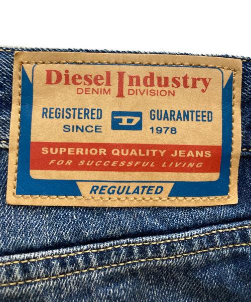 DIESEL（ディーゼル）DIESEL (ディーゼル) D-Rise Straight Jeans インディゴ サイズ:W26 L30の古着・服飾アイテム