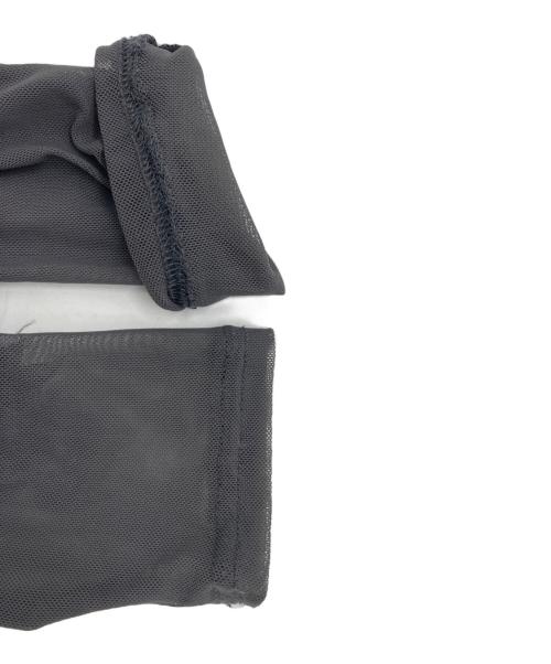 Ameri（アメリ）AMERI (アメリ) UND 3D FLOWER SKIN TOP グレー サイズ:FREEの古着・服飾アイテム