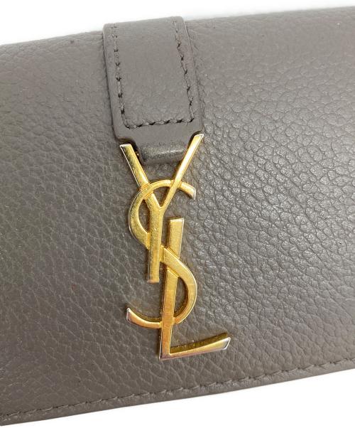 Saint Laurent Paris（サンローランパリ）Saint Laurent Paris (サンローランパリ) 3つ折り財布 グレーの古着・服飾アイテム