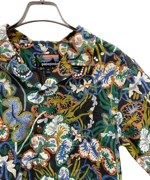 Patagonia（パタゴニア）Patagonia (パタゴニア) タイダル・スレッズ・キャンプ・シャツ マルチカラー サイズ:ＸＳの古着・服飾アイテム