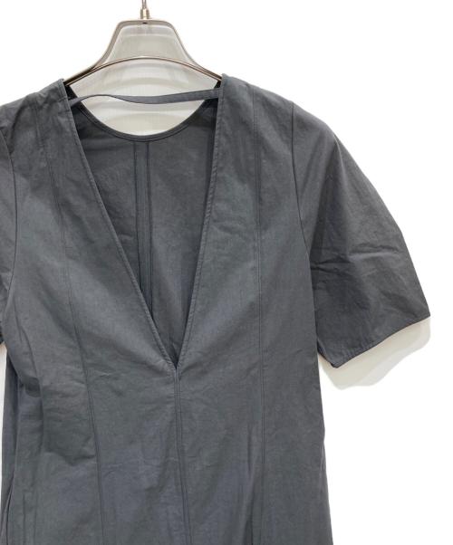 BABYLONE（バビロン）BABYLONE (バビロン) バックVカットロングワンピース チャコールグレー サイズ:FREE 未使用品の古着・服飾アイテム