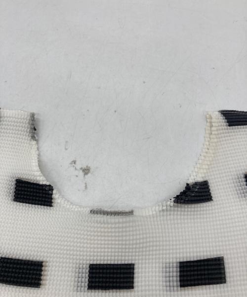 ISSEY MIYAKE（イッセイミヤケ）ISSEY MIYAKE (イッセイミヤケ) 半袖カットソー 総柄 サイズ:表記なしの古着・服飾アイテム