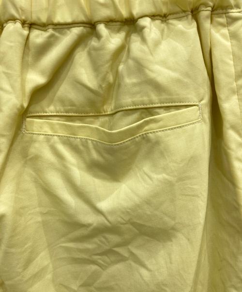 Graphpaper（グラフペーパー）Graphpaper (グラフペーパー) Fine Wool Tropical Easy Trousers イエローの古着・服飾アイテム