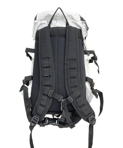 WILD THINGS（ワイルドシングス）WILD THINGS (ワイルドシングス) バックパック ホワイト サイズ:表記なし 未使用品の古着・服飾アイテム