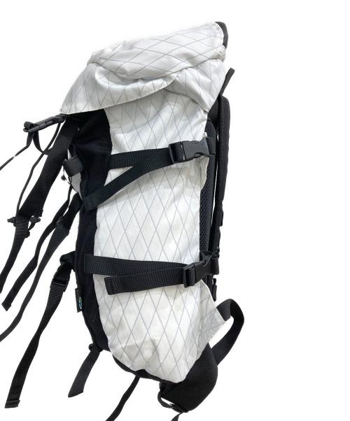 WILD THINGS（ワイルドシングス）WILD THINGS (ワイルドシングス) バックパック ホワイト サイズ:表記なし 未使用品の古着・服飾アイテム