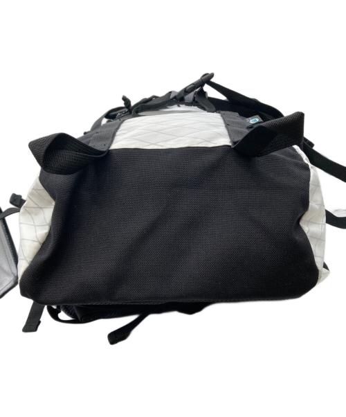 WILD THINGS（ワイルドシングス）WILD THINGS (ワイルドシングス) バックパック ホワイト サイズ:表記なし 未使用品の古着・服飾アイテム