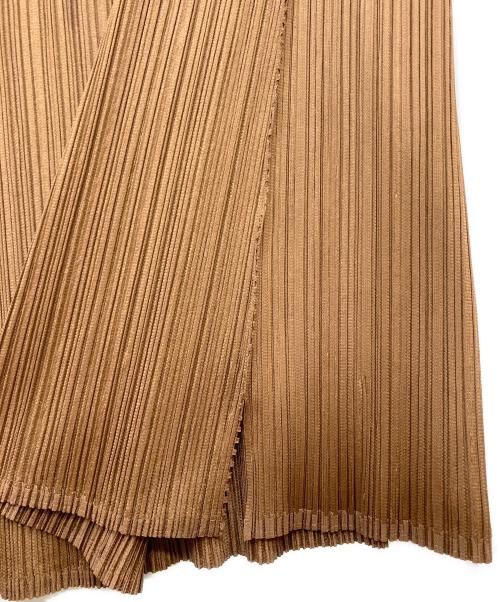 PLEATS PLEASE（プリーツプリーズ）PLEATS PLEASE (プリーツプリーズ) プリーツスカート ブラウン サイズ:3の古着・服飾アイテム