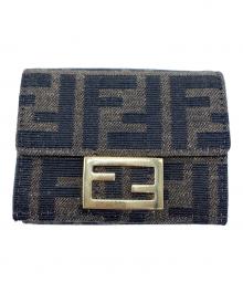 FENDI（フェンディ）の古着「BAGUETTE バゲット 3つ折り財布」｜ブラウン