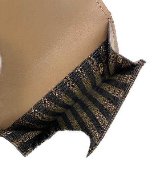 FENDI（フェンディ）FENDI (フェンディ) BAGUETTE バゲット 3つ折り財布 ブラウンの古着・服飾アイテム