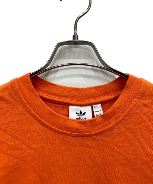 adidas Originals（アディダスオリジナル）adidas originals (アディダスオリジナル) PALACE (パレス) プリントTシャツ オレンジ サイズ:Mの古着・服飾アイテム