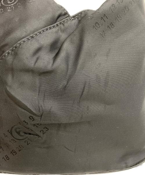 MM6 Maison Margiela（エムエムシックスメゾンマルジェラ）MM6 Maison Margiela (エムエムシックスメゾンマルジェラ) 「JAPANESE FONDO」ショルダーバッグ ブラックの古着・服飾アイテム